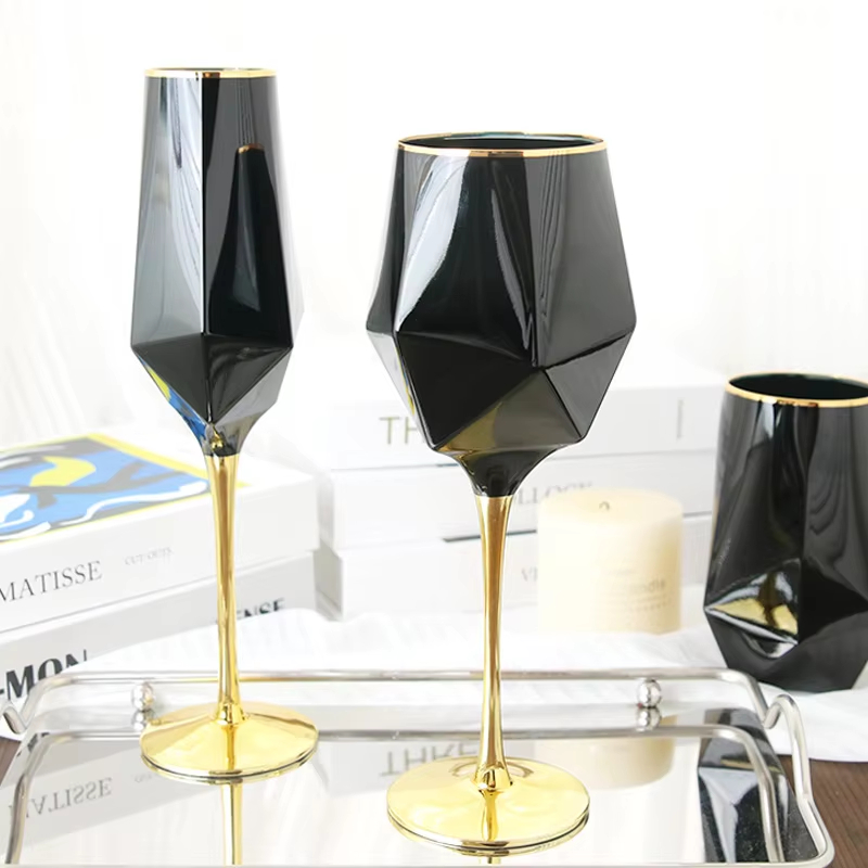 Copa de vino con borde dorado  - Wine Beer The Whiskey reseña y precio